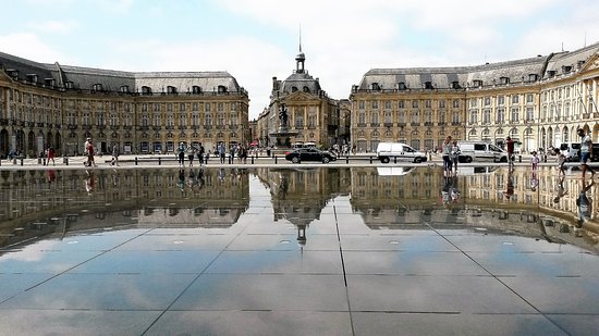 place-de-la-bourse-vue.jpg