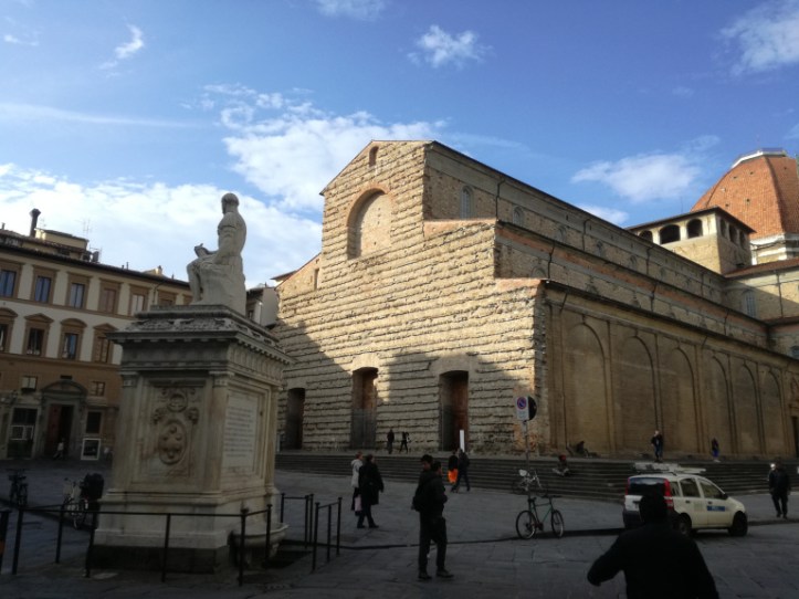 Basilica San Lorenzo, facciata.