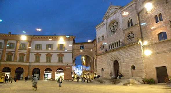 Foligno-Piazza-della-Repubblica